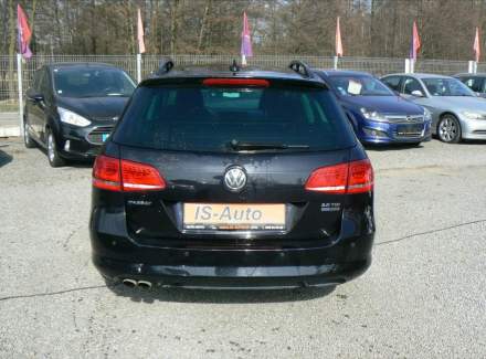 Volkswagen - Passat