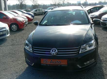 Volkswagen - Passat