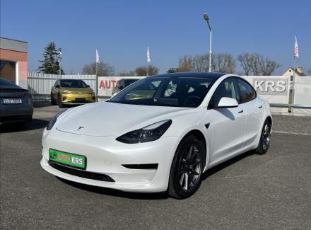 Tesla - Model 3