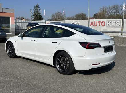 Tesla - Model 3