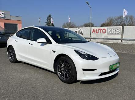 Tesla - Model 3