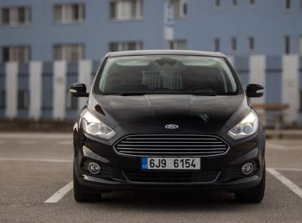 Ford - S-MAX