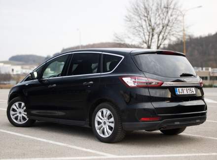 Ford - S-MAX