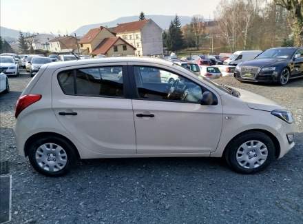 Hyundai - i20