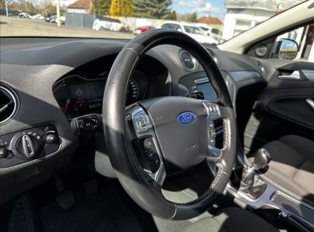 Ford - Mondeo