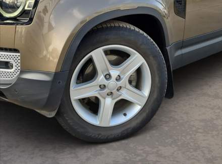 Land Rover - Defender