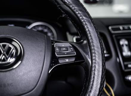 Volkswagen - Touareg