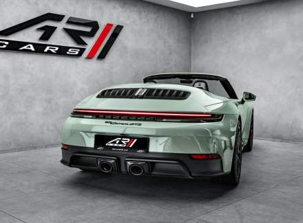 Porsche - 911
