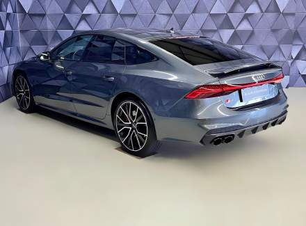 Audi - S7