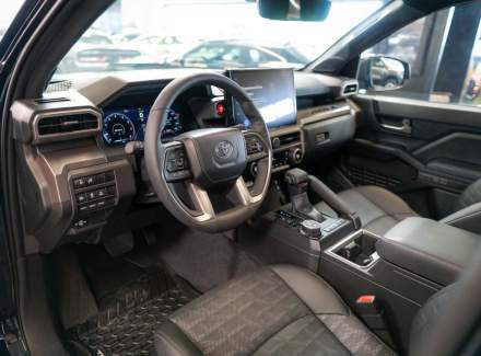 Toyota - Tacoma