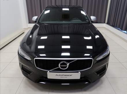 Volvo - S90
