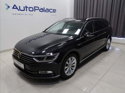 Volkswagen - Passat