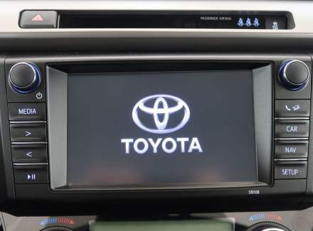 Toyota - RAV 4