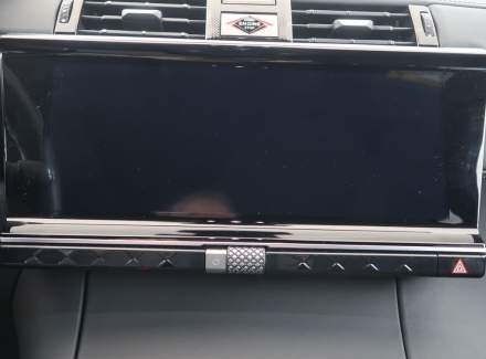 DS Automobiles - DS7 Crossback