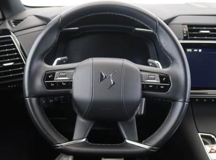 DS Automobiles - DS7 Crossback