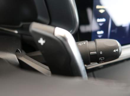 DS Automobiles - DS7 Crossback