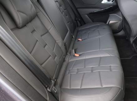 DS Automobiles - DS7 Crossback