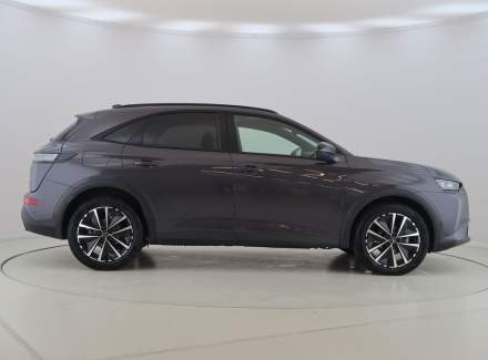 DS Automobiles - DS7 Crossback