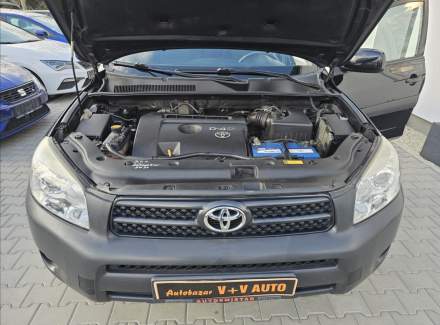 Toyota - RAV 4