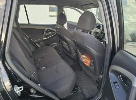 Toyota - RAV 4