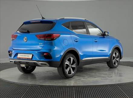 MG - ZS
