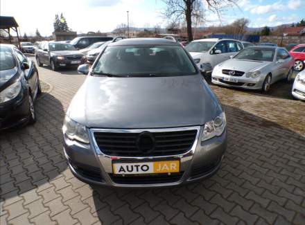 Volkswagen - Passat