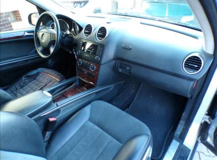 Mercedes-Benz - M-class