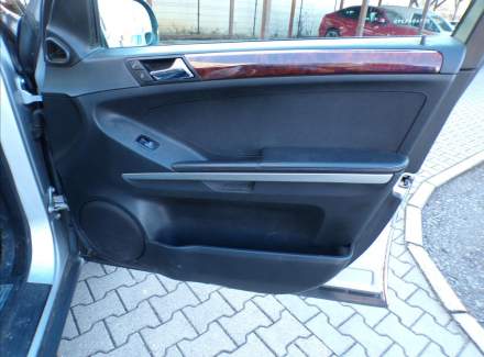 Mercedes-Benz - M-class