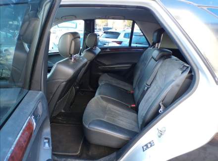 Mercedes-Benz - M-class