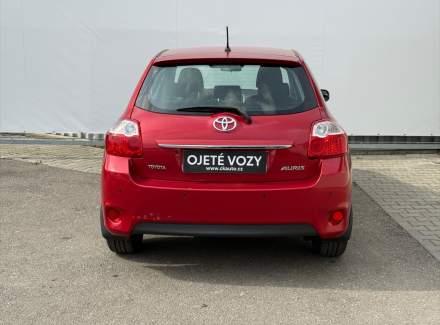 Toyota - Auris