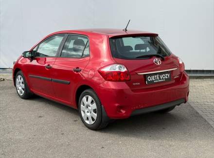 Toyota - Auris