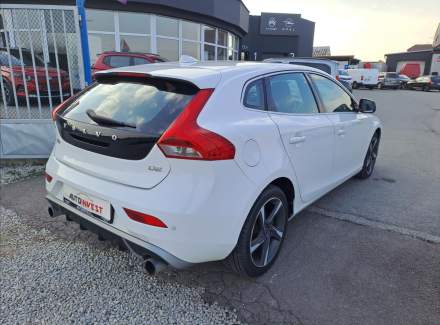 Volvo - V40