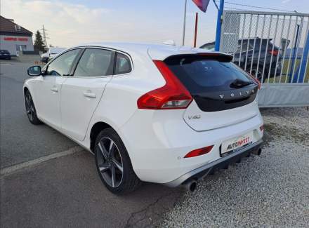 Volvo - V40