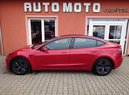 Tesla - Model 3