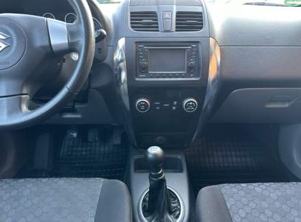 Suzuki - SX4