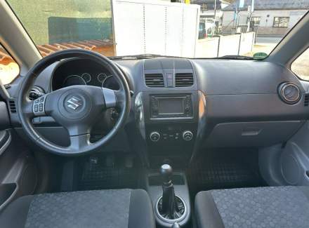 Suzuki - SX4