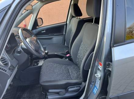 Suzuki - SX4
