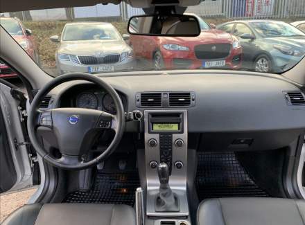 Volvo - V50