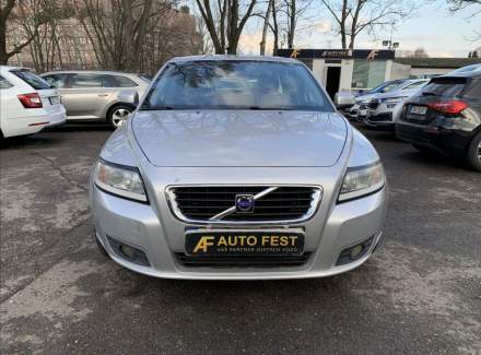 Volvo - V50