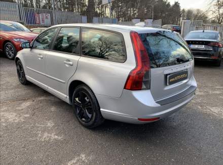 Volvo - V50