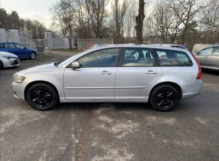 Volvo - V50