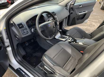 Volvo - V50