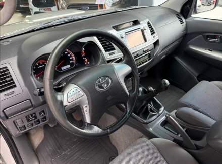 Toyota - Hilux