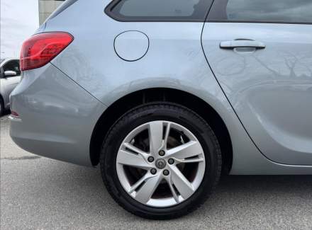 Opel - Astra