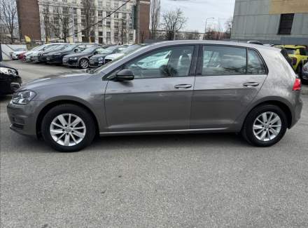 Volkswagen - Golf