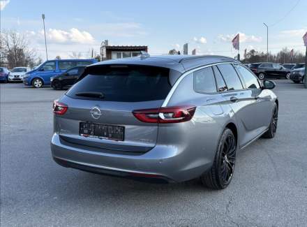 Opel - Insignia