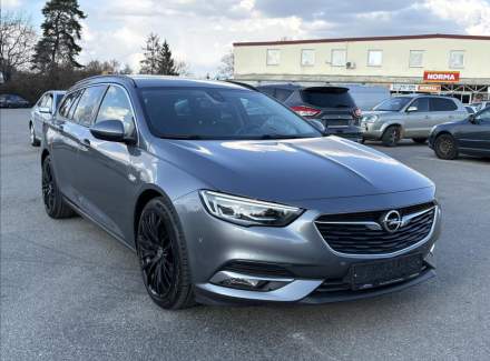 Opel - Insignia