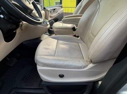 Mercedes-Benz - V-class