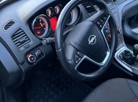 Opel - Insignia