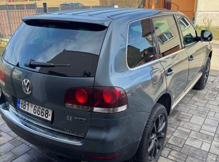 Volkswagen - Touareg